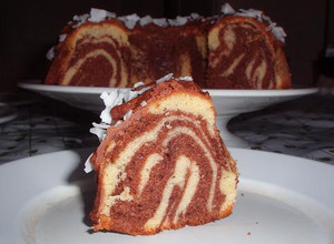 Una foto de Torta Marmolada de: chocolate, canela, vainilla y coco