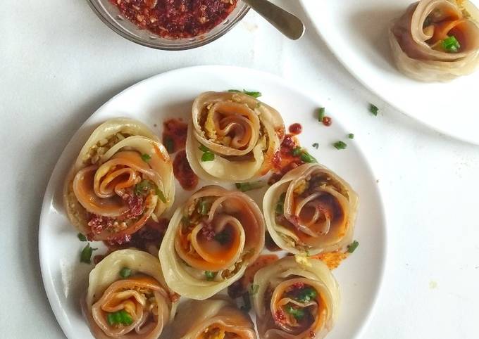 Vegan Rose shaped Dumplings with Homemade Chilli Oil