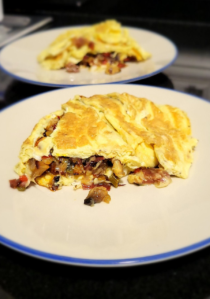 Una foto de Tortilla francesa rellena