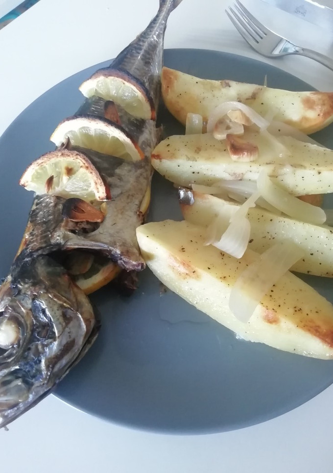 Una foto de Asado de pescado (murciano)