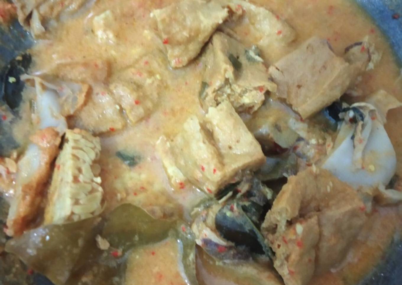 Kotokan tahu. Tempe. Tongkol
