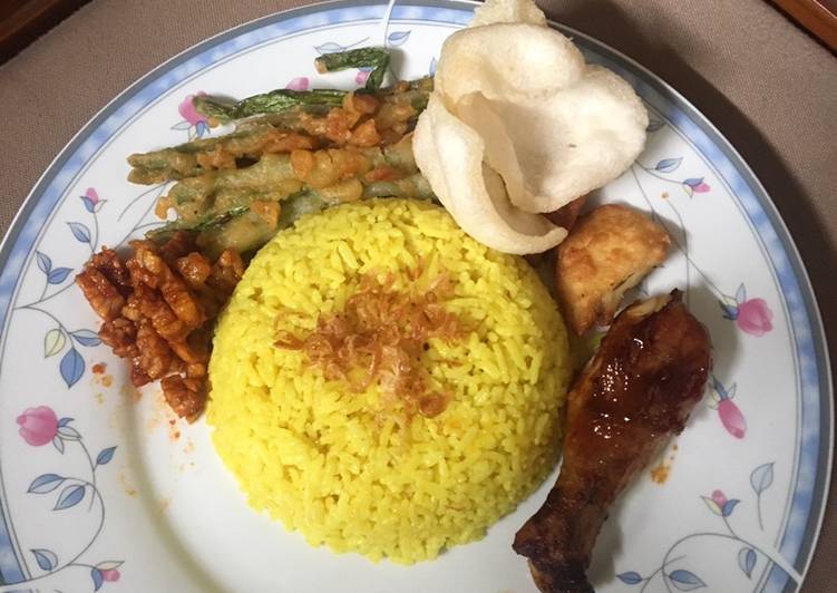 Nasi Kuning alaqu