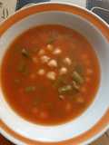 Sopa de Esther, garbanzo y ejote