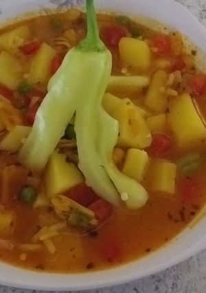 Una foto de Sopa de choritos y verduras