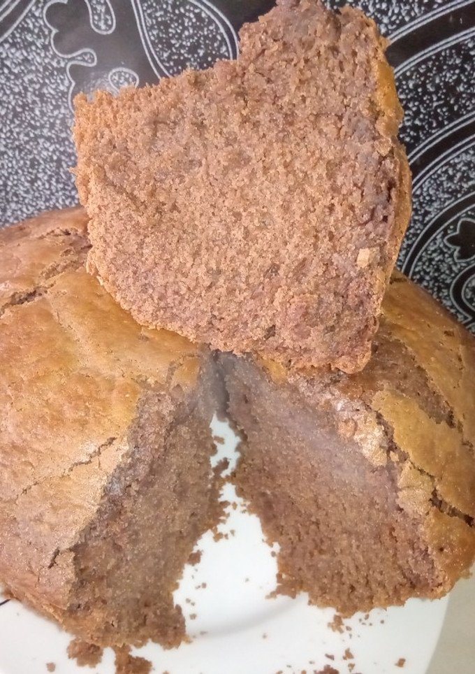 Una foto de Bizcochuelo de Chocolate Húmedo y Esponjoso
