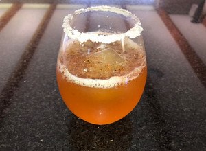 Una foto de Michelada y Chelada 🍻
