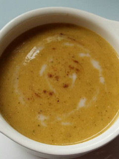A picture of Vickys Carrot & Broccoli Soup GF DF EF SF NF.