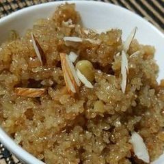 Suji ka halwa A picture of Suji ka halwa.
