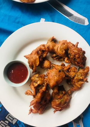 A picture of Vegetable pakora.