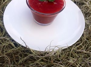 Una foto de Coulis de fresa para postre de Dulce sueño de Navidad