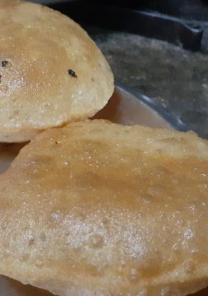 आटे की पूरी (atte ki poori recipe in Hindi) रेसिपी मुख्य फोटो