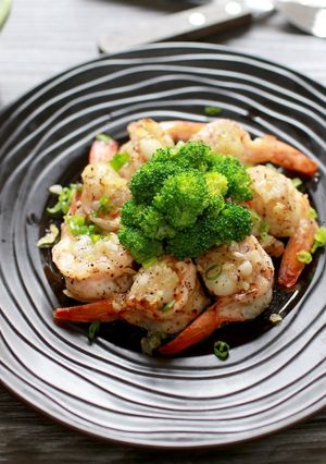 影音食譜 低卡 簡易 鮮貝蝦捲 蒸氣烘烤爐 母親節料理 的食譜成品照片