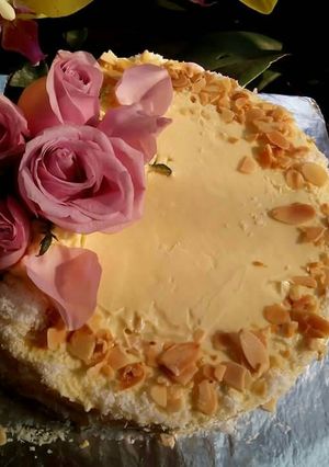 Hình của món Almond, coconut lowcarb cake. bánh dành cho người ăn kiêng.