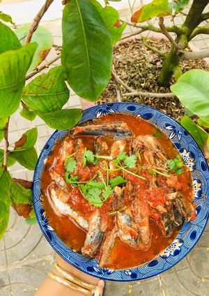 Hình của món Cá nục kho mía sốt cà.
