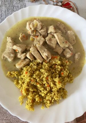 Csirkés ragu bulgurral (tej mentes) recept fotója