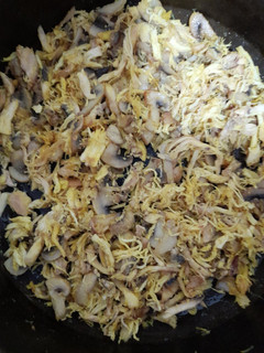 عکسی از دستور ساندویچ مرغ و قارچ