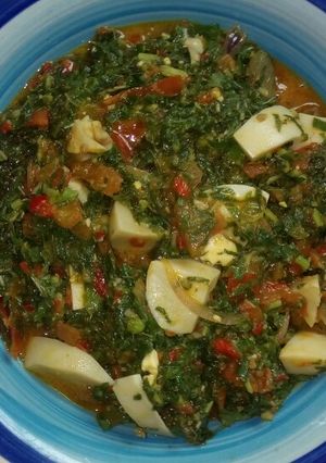 A picture of Spinach/boiled egg sauce.