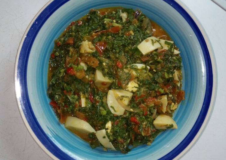 Spinach/boiled egg sauce