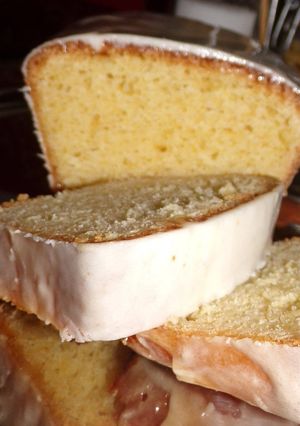 Une photo de Cake maison a la poudre d'Amandes