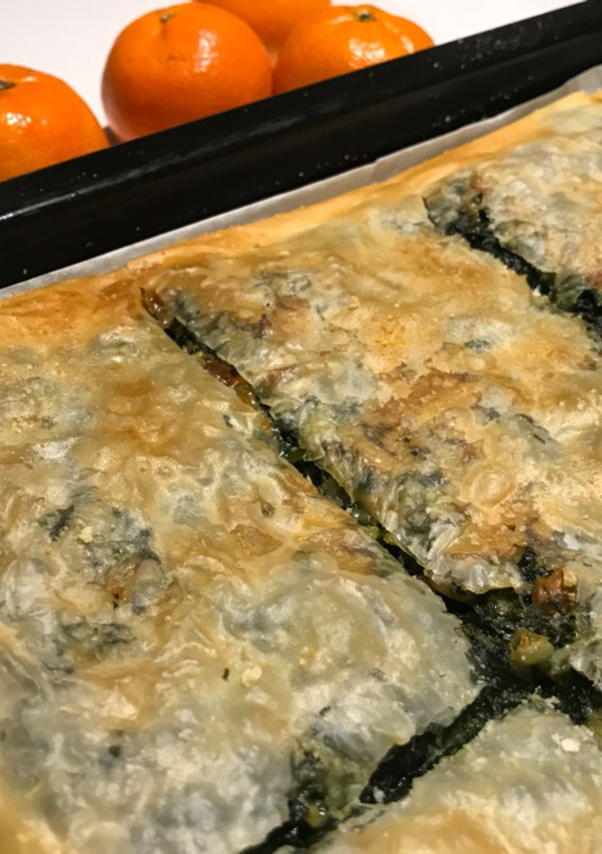 Una foto de Spanakopita, pastel griego salado