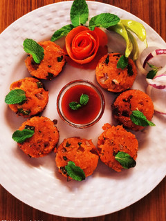 राइस कटलेट (लेफ्टओवर राइस से बने) (Rice cutlet (Leftover rice se bane) recipe in Hindi) रेसिपी मुख्य फोटो