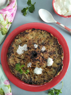 A picture of Mulyaache Thaalipeeth (Savoury Radish Flatbread).