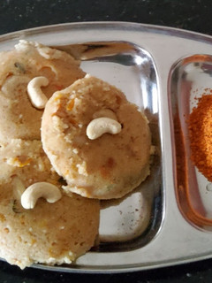 ஓட்ஸ் ரவா இட்லி செய்முறை முக்கிய புகைப்படம்