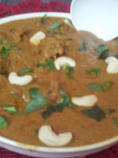 A picture of Butter chicken (indian Style).