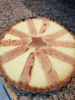 Una foto de Torta de Ricota con Dulce de Leche