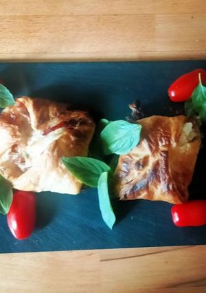 Une photo de Papillote de jambon de Parme avec de la ricotta et gorgonzola