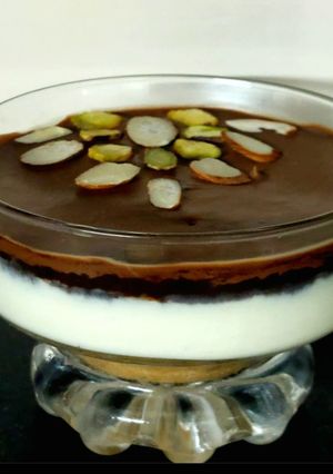 A picture of No bake Chocolate cheese cake.