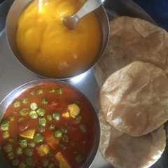 A picture of आमरस पूरी मटर पनीर (Aamras puri Matar Paneer recipe in hindi).