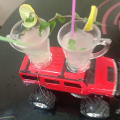 A picture of Lemon and saunf minty healthy drink.