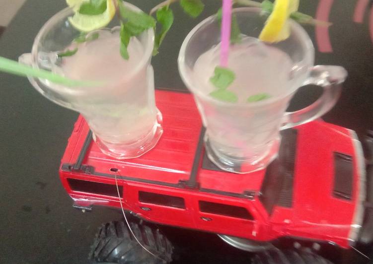 Simple Way to Prepare Perfect Lemon and saunf minty healthy drink