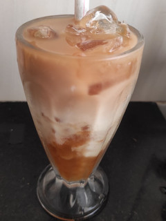 Una foto de Bebida fresca y nutritiva con perlas de tapioca