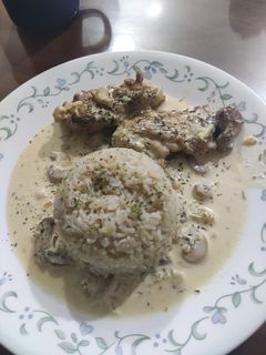 A picture of Thyme Garlic Chicken.
