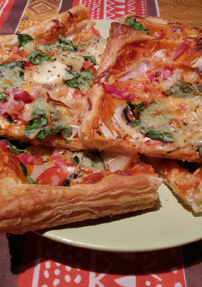 Una foto de Pizza de hojaldre