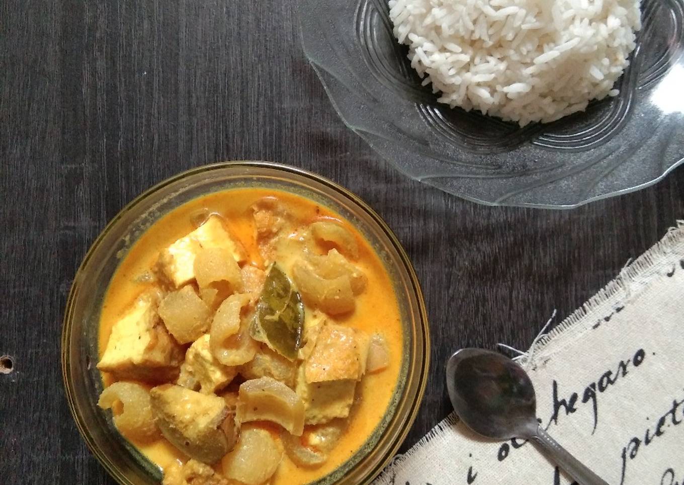 Gulai Kikil Tahu