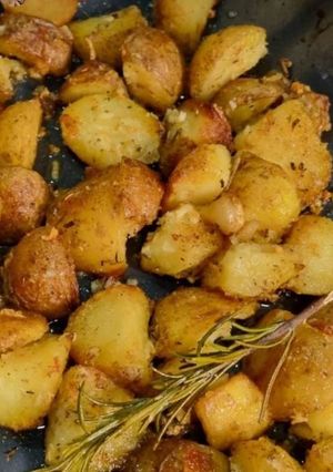 Foto de Batatas rústicas na airfryer