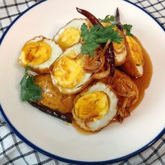 A picture of Thai Son-in-Law Eggs Recipe|Fried Boiled Egg with tamarind Sauce •Kai Loog keui.