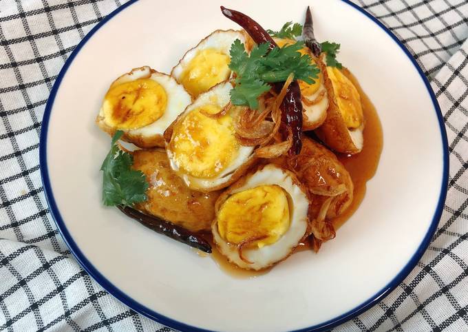 Simple Way to Prepare Mario Batali Thai Son-in-Law Eggs Recipe|Fried Boiled Egg with tamarind Sauce •Kai Loog keui