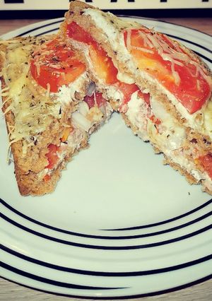 Une photo de Croque monsieur au thon