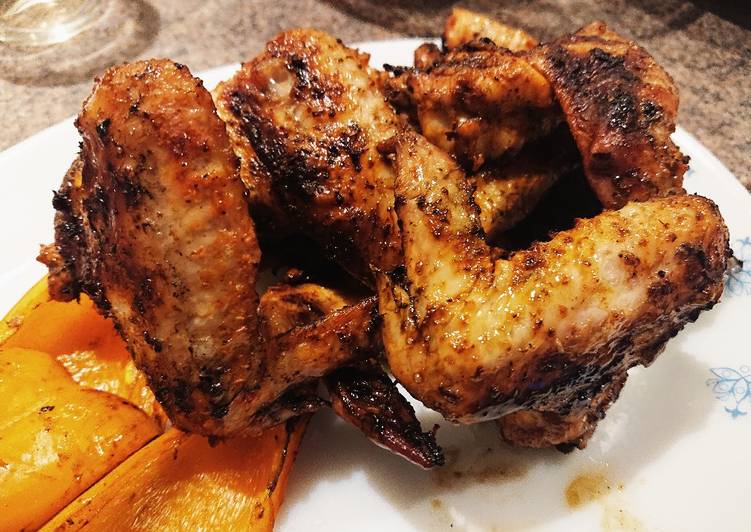 Steps to Prepare Quick Spicy Chicken Wings With A Butter Sauce Coating