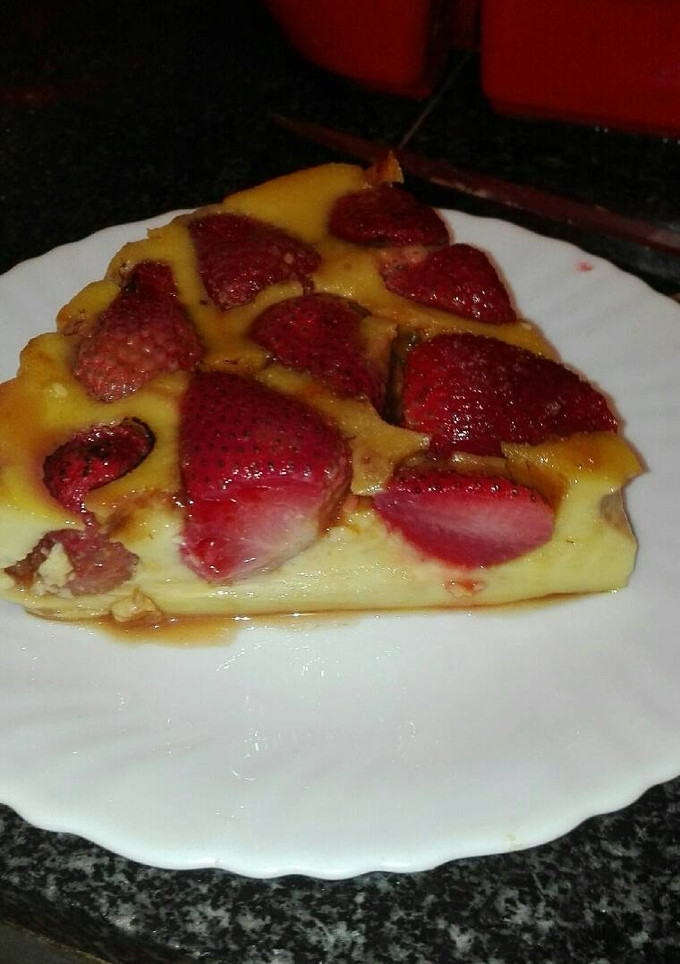 Una foto de Tarta de fresa en la olla GM g