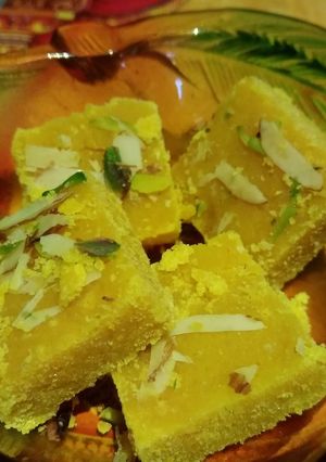 A picture of Besan ki barfi.