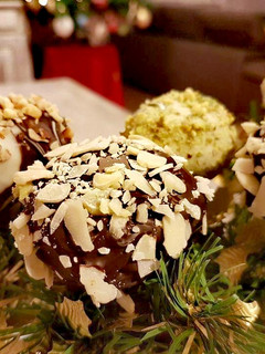 Foto di Bon bon pandoro e cioccolato