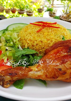 Hình của món Cơm chiên đùi gà.