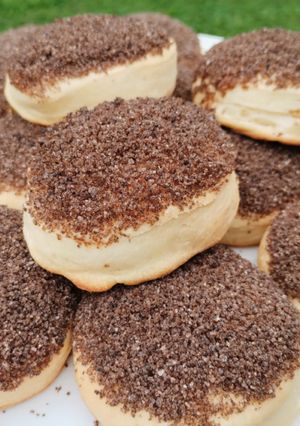 Una foto de Tortitas negras o Caritas Sucias