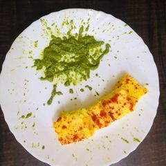 A picture of Moong dal steam dhokla.