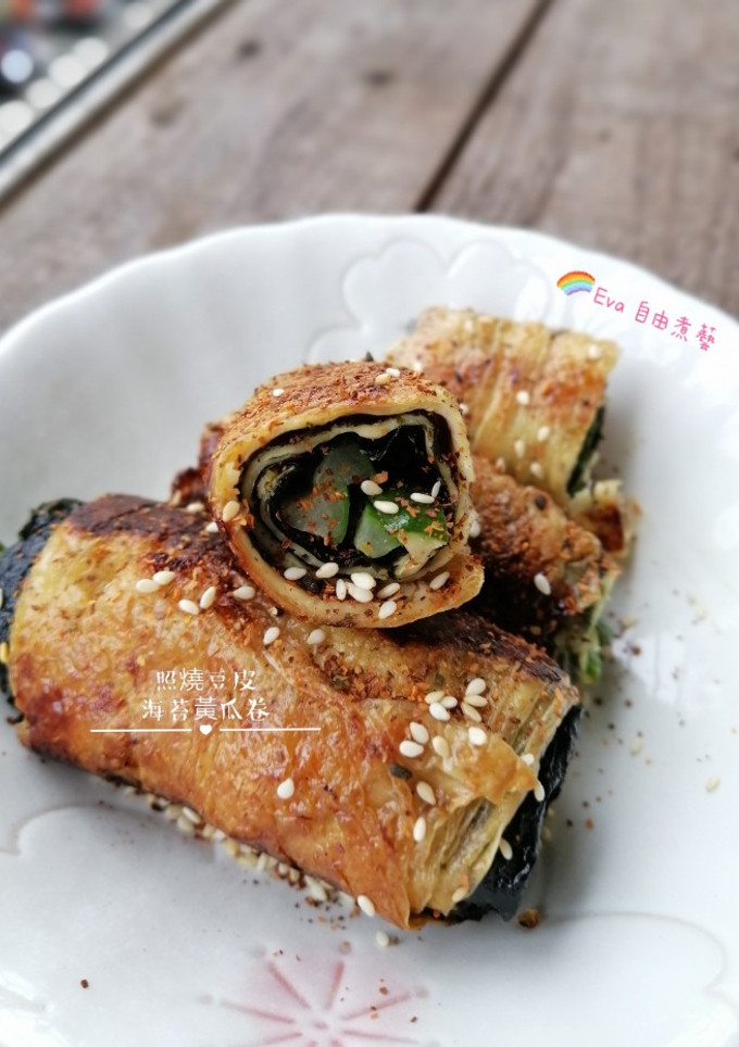 甜甜鹹鹹又爽脆的照燒豆皮海苔黃瓜卷！ 的食譜成品照片